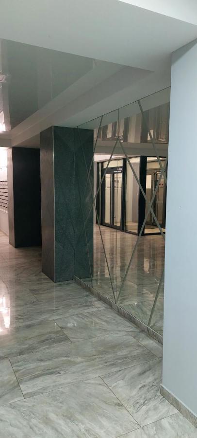 Новые Апартаменты Lux Chisinau Exterior foto