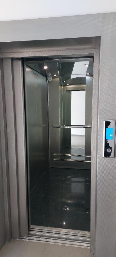 Новые Апартаменты Lux Chisinau Exterior foto
